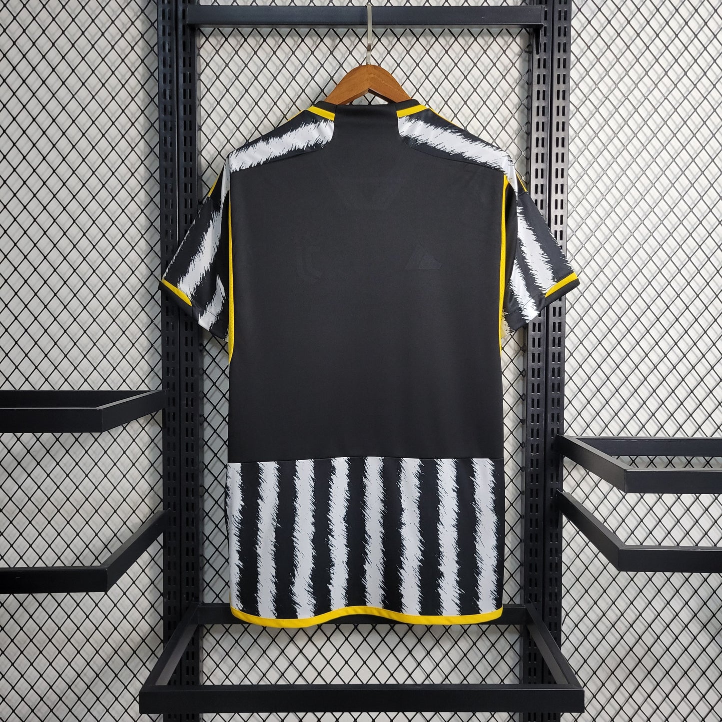 Juventus 23/24 Home Jersey